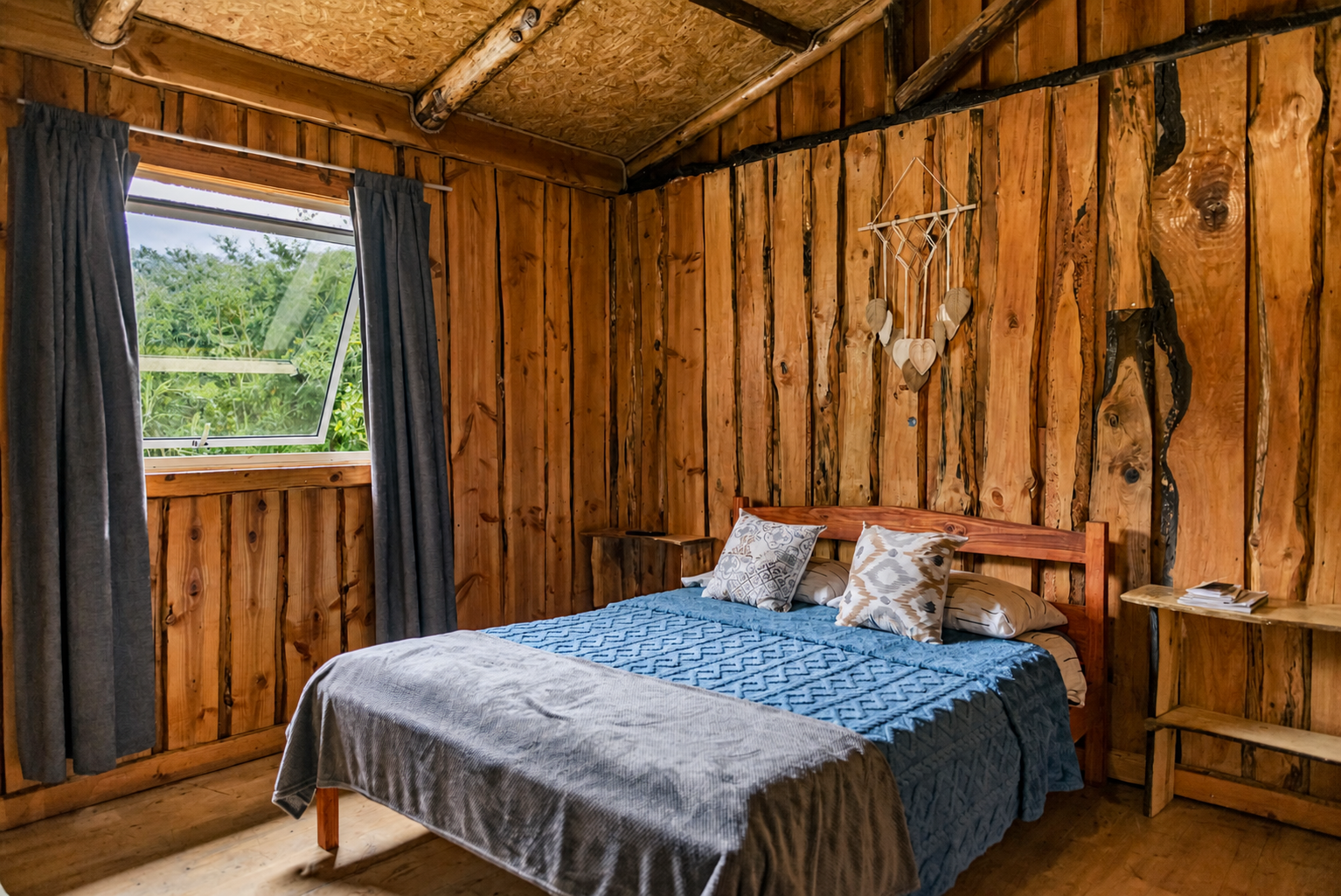 Dormitorio de madera